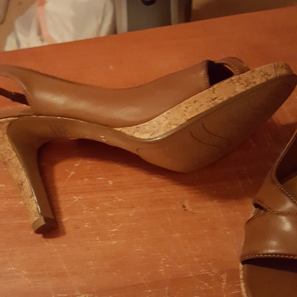 Shoes - Picture 2 of 3